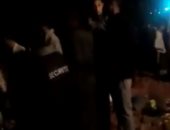 قارئ يشارك بفيديو لحادث تصادم سيارتين ميكروباص على الطريق الصحراى ببنى سويف