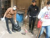 قارئ يشارك بمجموعة صور لمبادرة شباب بتنظيف الشوارع بحى دار السلام