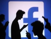 امرأة تقاضى "فيسبوك" بسبب إدمان ابنتها المنصة الرقمية 