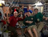 ناسا تنشر فيديو يرصد احتفالات روادها بالكريسماس من الفضاء على مر السنين