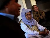 صور.. لاجئة سورية فى اليونان عمرها 110 هربا من تنظيم داعش بسوريا