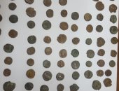 المنافذ الأثرية تضبط 329 عملة ترجع للعصر البيزنطى واليونانى الرومانى