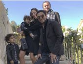 آسر ياسين ينشر صورة جديدة مع عائلته أثناء احتفالهم بالكريسماس