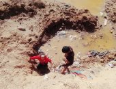 اضبط مخالفة.. إنقاذ طفلة بعد سقوطها فى أعمال حفر عميقة بالخارجة