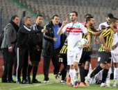 فيديو.. مشادة بين جبر وأحمد على بسبب طارق حامد فى لقاء الزمالك والمقاولون