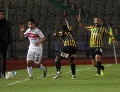 فيديو.. المقاولون يستكمل مواجهة الزمالك بـ 10 لاعبين بعد طرد فاروق