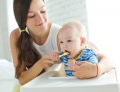 إزاى تحافظى على أسنان طفلك وتحميها من الالتهاب والتسوس