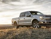 مؤسس تسلا يعلن عن تطوير شركته لسيارة نصف نقل جديدة