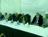 أعضاء لجنة الزراعة والرى بالبرلمان يجتمعون بمزارعي مركز سمسطا فى بنى سويف