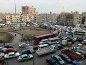 محافظة القاهرة: بحث تخصيص جزء من موقف السيرفيس بالمطرية للباعة الجائلين