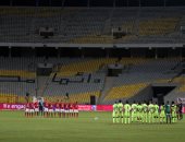 فيديو وصور.. دقيقة حدادا فى مباراة الأهلى وبتروجت على شهداء حادث حلوان