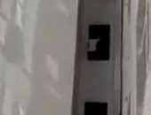 فيديو.. طالب بآداب دمنهور يهدد بالانتحار بعد تحرير محضر غش ضده