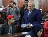 رئيس جامعة القاهرة: نتوسع فى امتحانات الـ"أوبن بوك" وفى طريقنا لتعميمها (صور)