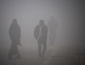صور.. ضباب دخانى كثيف يغطى سماء العاصمة الهندية نيودلهى