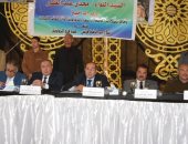 محافظ سوهاج ومدير الأمن يشهدان جلسة صلح بين عائلتين بقرية الديابات