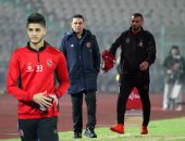 خريطة الانتقالات الشتوية تشتعل داخل الأهلي.. متعب يُزامل الحضرى ونجم الزمالك فى السعودية.. الشيخ يهرب من جحيم الدكة للاتفاق.. البدرى يتحفّظ على رحيل زكريا.. والأحمر يسابق الزمن لضم ثنائى سموحة و"شحات" المقاصة