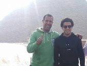 صور.. عمر جابر يزور الأهرامات قبل عودته لأمريكا
