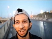 فيديو.. طالب بكلية الهندسة يسافر من المنصورة للقاهرة سيراً على الأقدام