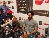 محمد صلاح يستعد للتتويج بجائزة أفضل لاعب أفريقي.. الفرعون الأوفر حظا للحصول على أهم جائزة فردية فى القارة السمراء.. طائرة خاصة تقود نجم ليفربول إلى غانا.. وساديو مانى ينفى وجود خلافات بينهما