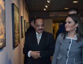 صور.. وزيرا الاستثمار والرى يفتتحان معرض "عباءة النيل" للفنان أحمد عبد الجواد