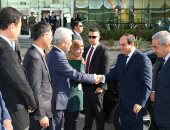 السيسى يوجه كامل الوزير بتولى الأمور المتعلقة بإنهاء محور طما على النيل (صور)