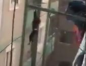تداول فيديو لسقوط سيدة من الطابق السابع بحدائق المعادى بعد محاولة سرقتها