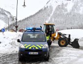 مصرع ألمانية إثر سقوطها من حافة صخرية أثناء تزلجها على الجليد بسويسرا