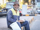 صورة اليوم.. ضحكة من قلب راضى تملى الكون براح