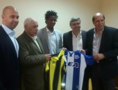 صور.. وفد ديبورتيفو ألافيس الإسبانى يزور المقاولون ويتفق على إبرام توأمة