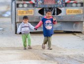 صورة اليوم.. إيدى فى إيدك هنكمل السكة