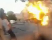 تداول فيديو لشرطة فرنسا تشعل النيران فى شخص