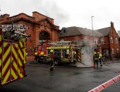 صور.. السيطرة على حريق هائل بمحطة قطار نوتنجهام البريطانية