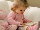 خرجه فى الشمس.. بقاء طفلك لفترة طويلة فى الغرف المغلقة يعرضه للعمى