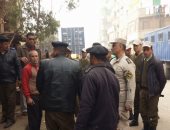 صور .. شرطة مرافق الغربية تشن حملات لإزالة الاشغالات بمدينة زفتى 