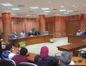 محافظ بورسعيد يناقش الخطة المستقبلية للجنة تقنين أوضاع الأراضى