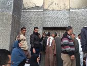 صور.. مواطنو المنوفية يتوافدون على مكاتب الشهر العقارى لتحرير توكيلات للسيسى