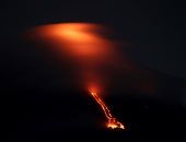 صور.. بركان مايون بالفلبين يطلق حممه البركانية.. ورعب بين سكان المنطقة