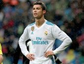 رونالدو يتمسك بالمساواة مع ميسى.. وريال مدريد يرد: "أنت حر"