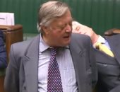 ننشر فيديو نوم عضو بالبرلمان البريطانى أثناء مناقشة البريكست