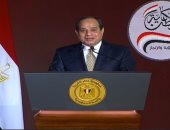 فيديو.. السيسي: أقول لكل مصرى بالداخل والخارج ارفع رأسك..صبرت لتبنى وتعمر لأبنائك