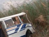 إصابة 8 أشخاص فى حادث انقلاب سيارة ميكروباص بأسيوط