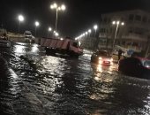 صور.. انفجار محول كهرباء وسقوط أعمدة إنارة واقتلاع أشجار بدمياط بسبب الرياح