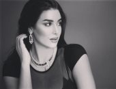 ياسمين صبرى فى إنجلترا للعلاج الطبيعى وتؤجل إجراء عملية الرباط الصليبى