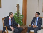  سفير اليمن ومساعد الخارجية المصرية يبحثان تطوير العلاقات المشتركة 