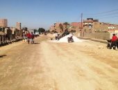 محافظ سوهاج: بدء رصف طريق ترعة نجع حمادى فى طهطا بتكلفة 6 ملايين جنيه