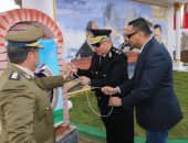 صور.. محافظا جنوب سيناء والمنوفية يضعان إكليل الزهور على النصب التذكارى
