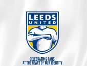 ليدز يونايتد يقرر تغيير شعاره الجديد بسبب هجوم الجماهير