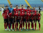 بعد فشل التعاقد مع مدافع "سوبر".. كيف يحل الأهلى الأزمة المنتظرة ؟