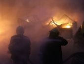 السيطرة على حريق نشب داخل مخزن تجارى فى بشتيل دون إصابات 