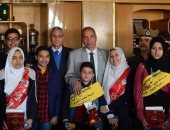 وفد من طلاب مدارس المنيا يقدمون التهنئة لمدير الأمن بمناسبه عيد الشرطة